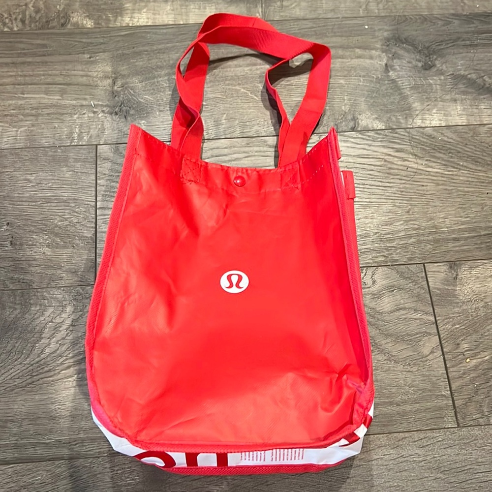 Lululemon bag